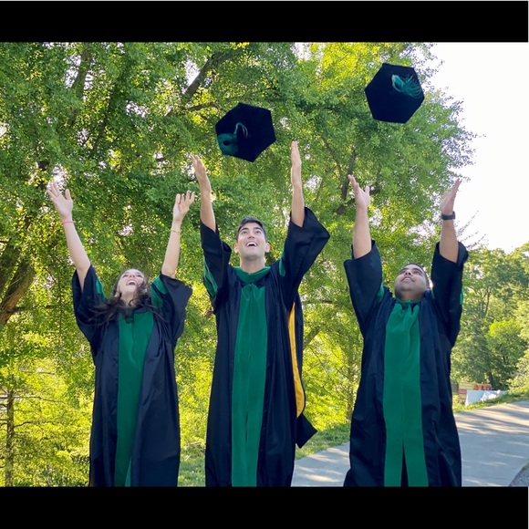 Meet your Posher, Arielle - Picture 1 of 1